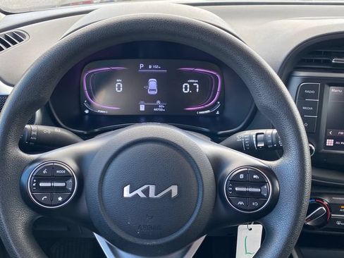 Used 2024 Kia Soul LX w/ Option Group 015 FWD image 8