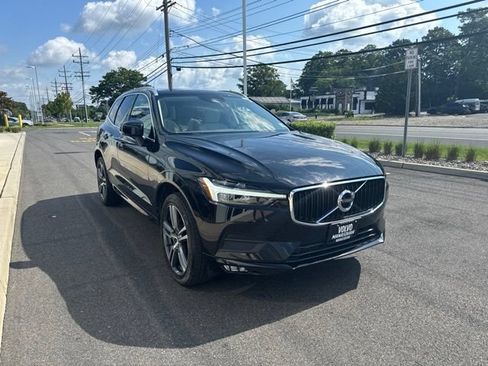 Used 2021 Volvo XC60 T5 Momentum w/ Climate Package AWD/4WD image 6