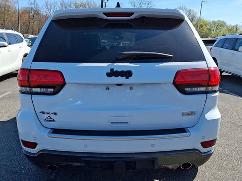 Used 2018 Jeep Grand Cherokee Limited AWD/4WD image 3