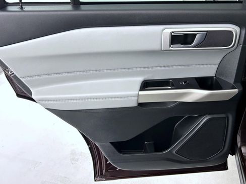 Used 2022 Ford Explorer XLT w/ Equipment Group 202A image 22