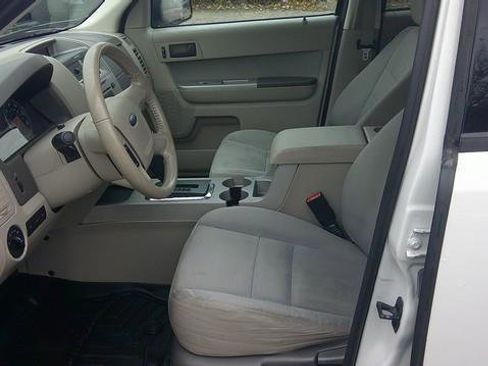 Used 2012 Ford Escape XLT image 5
