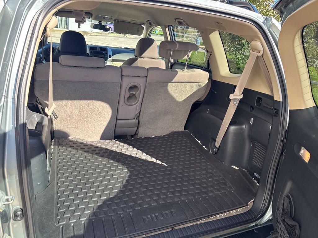 Used 2008 Toyota RAV4 2WD w/ 3rd Row image 13