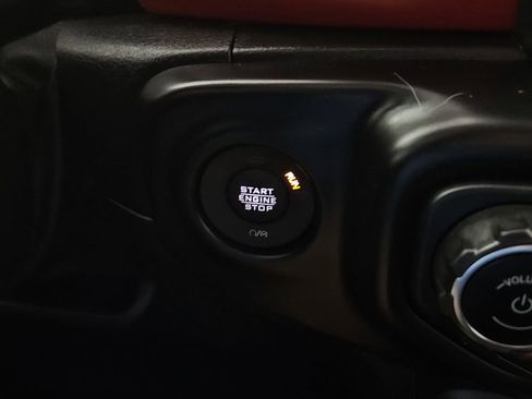 Used 2020 Jeep Gladiator Rubicon w/ LED Lighting Group AWD/4WD image 17