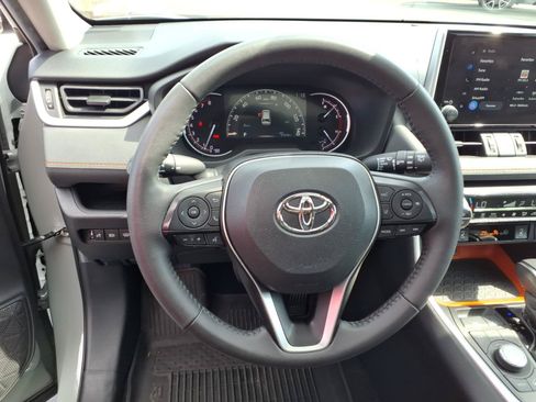 Used 2023 Toyota RAV4 Adventure w/ Convenience Package AWD/4WD image 7