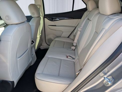 Used 2021 Buick Envision Essence image 12