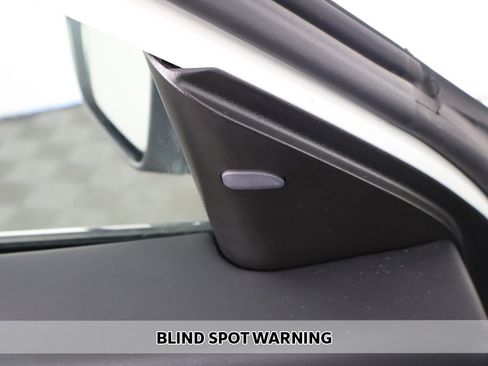 Used 2023 Nissan Altima 2.5 SL image 7