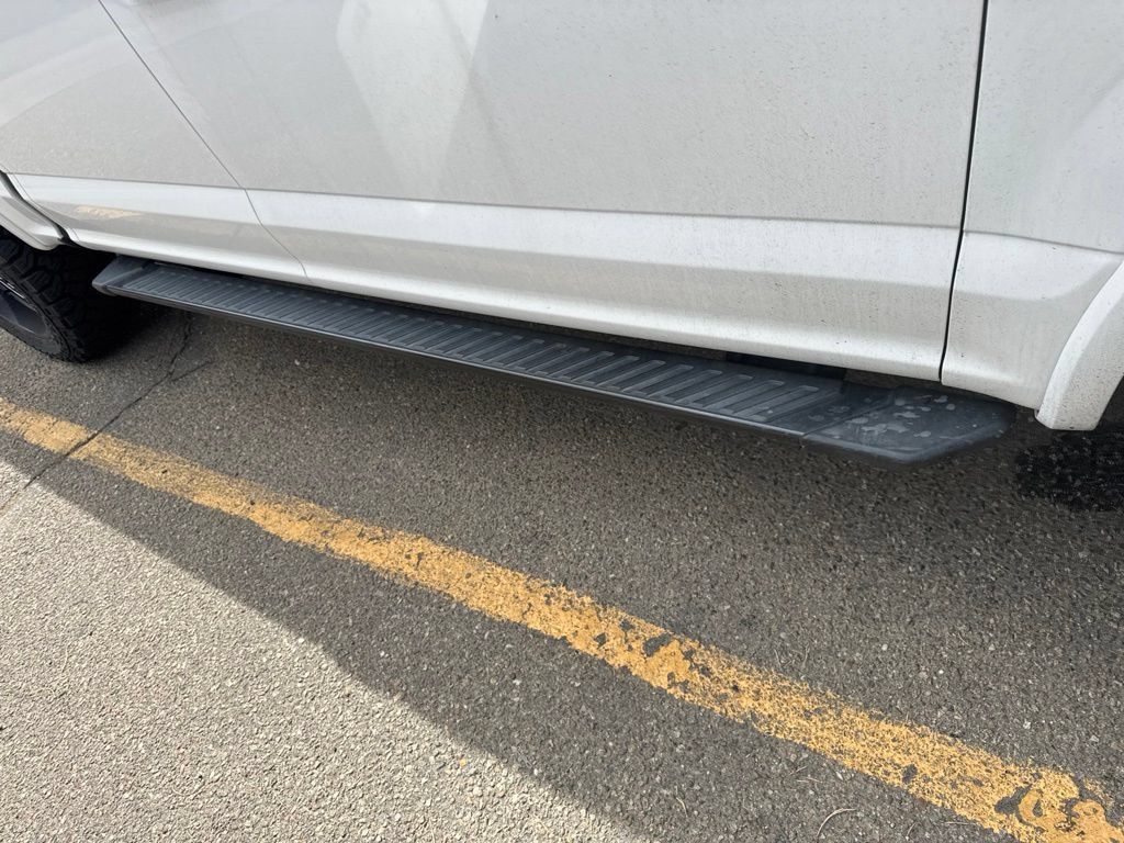 Used 2019 Ford F150 XLT w/ Equipment Group 302A Luxury AWD/4WD image 5