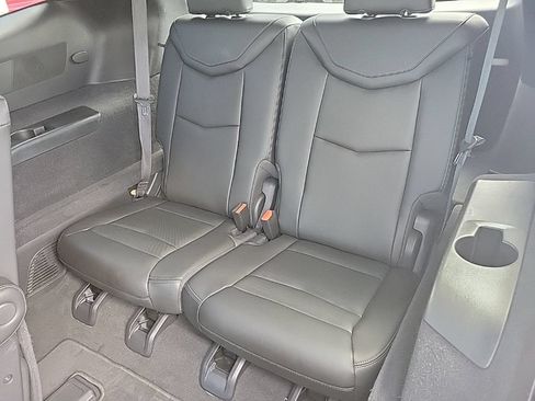Used 2025 Cadillac XT6 Premium Luxury FWD image 36