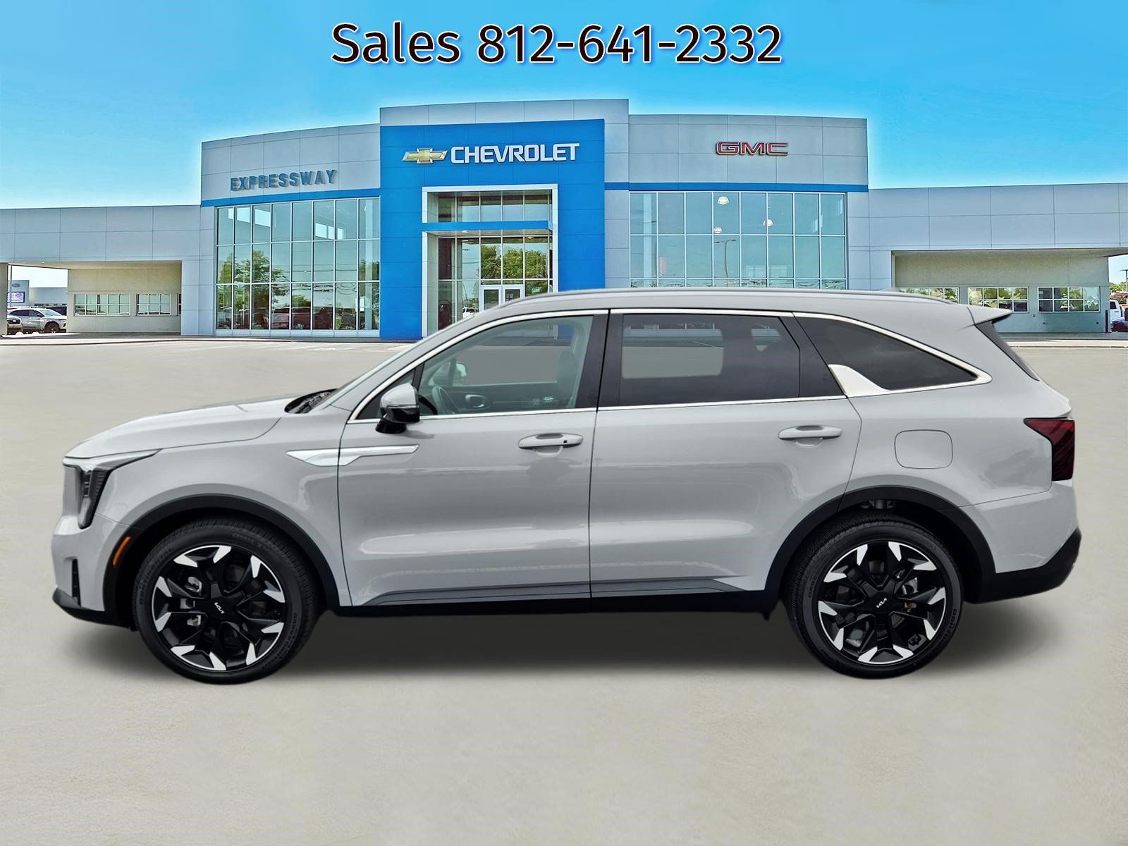 Used 2025 Kia Sorento EX FWD image 4