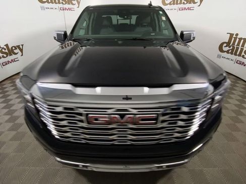 Certified 2023 GMC Sierra 1500 Denali image 3