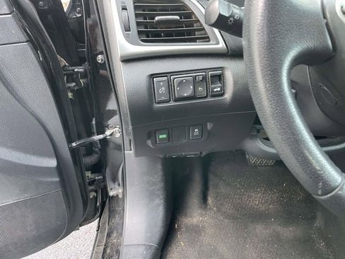 Used 2019 Nissan Sentra SV image 29