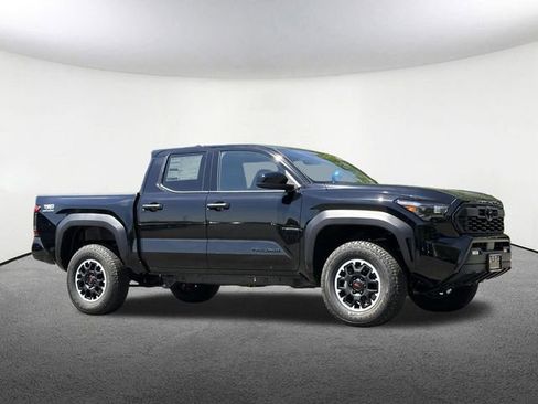 New 2026 Toyota Tacoma TRD Off-Road AWD/4WD image 2