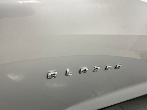 Used 2019 Chevrolet Blazer LT FWD image 26