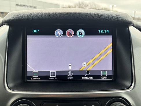 Used 2015 Chevrolet Suburban LTZ image 24