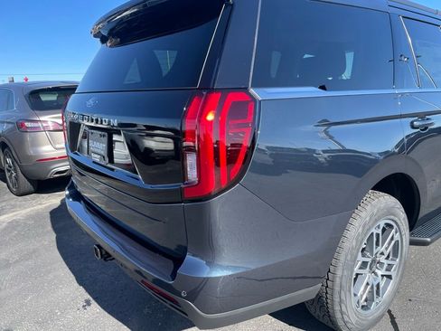 New 2026 Ford Expedition Active image 38