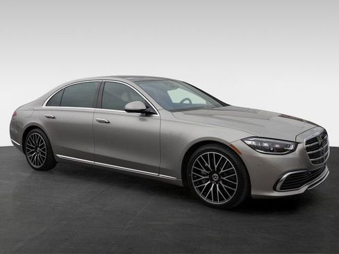 Certified 2022 Mercedes-Benz S 580 4MATIC Sedan image 12