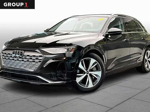 Used 2024 Audi Q8 e-tron Premium Plus w/ Premium Plus Package image 1