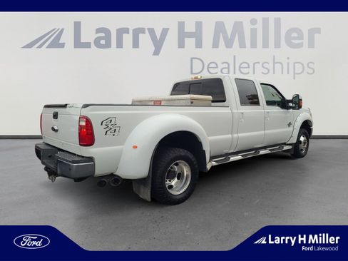 Used 2015 Ford F350 Lariat w/ Lariat Ultimate Package image 5