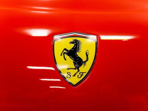 Used 2018 Ferrari 812 Superfast image 93