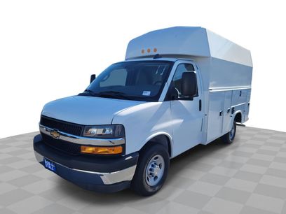 New 2025 Chevrolet Express 3500 w/ Power Convenience Package