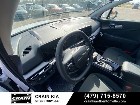 New 2026 Kia Sportage LX image 9