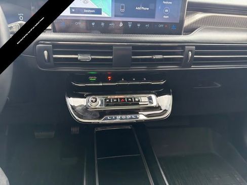 Used 2023 Lincoln Corsair Reserve image 22