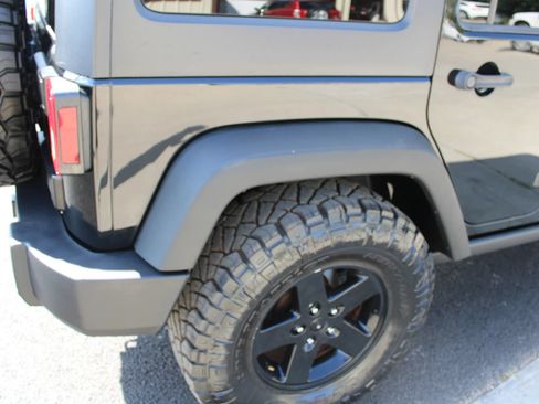 Used 2014 Jeep Wrangler Unlimited Sport w/ Quick Order Package 24S AWD/4WD image 9