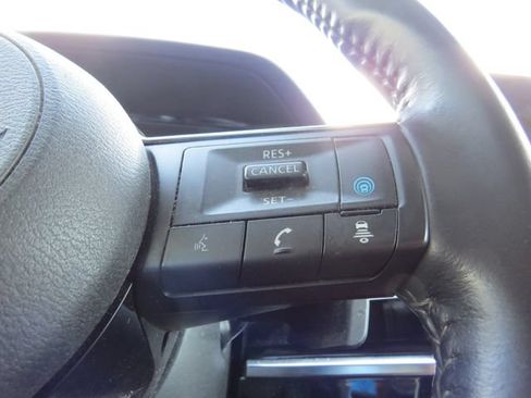 Used 2022 Nissan Pathfinder SL w/ SL Premium Package FWD image 14