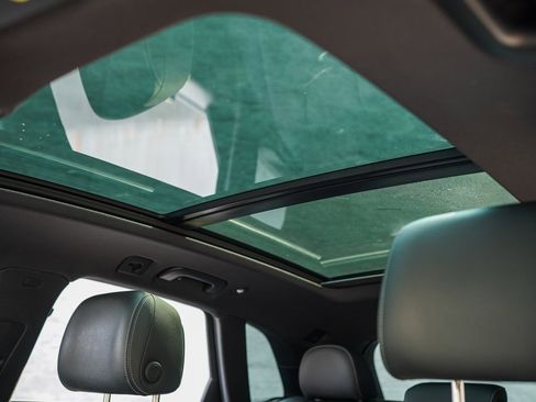 Used 2023 Audi SQ5 Premium w/ Convenience Package image 34