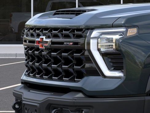 New 2026 Chevrolet Silverado 2500 ZR2 AWD/4WD image 13