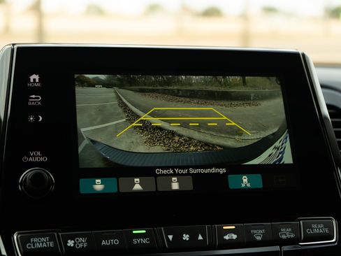 Certified 2023 Honda Odyssey Elite image 26