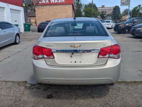 Used 2012 Chevrolet Cruze LT FWD image 6