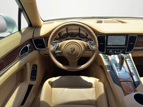 Used 2011 Porsche Panamera 4 AWD/4WD image 17