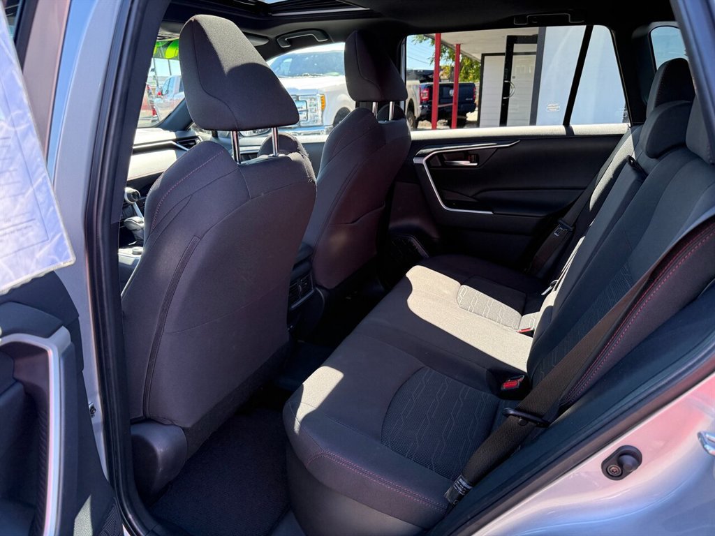 Used 2022 Toyota RAV4 SE w/ Weather & Moonroof Package AWD/4WD image 13