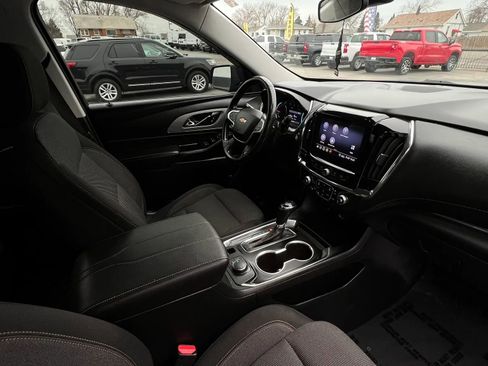 Used 2020 Chevrolet Traverse LT w/ Driver Confidence II Package image 35