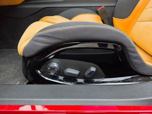 Used 2023 Chevrolet Corvette Stingray Premium Cpe w/ Body-Color Dual Roof Package image 32