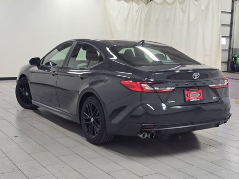 Certified 2025 Toyota Camry SE image 15