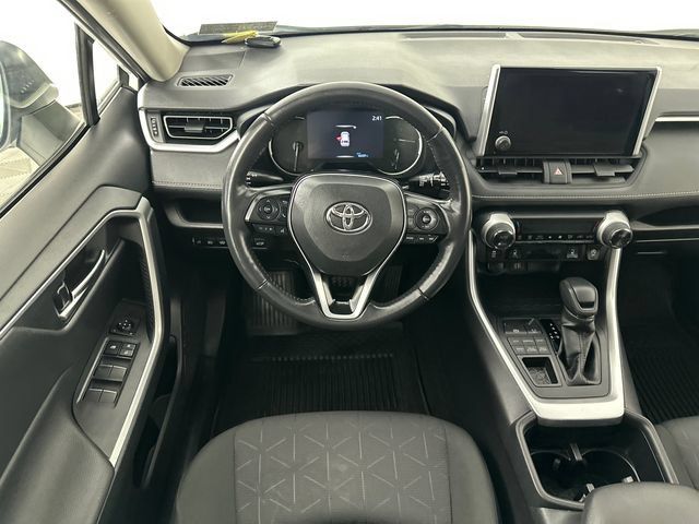 Used 2023 Toyota RAV4 XLE w/ Convenience Package AWD/4WD image 7