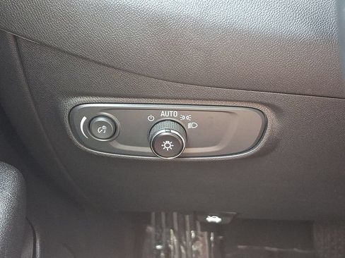Certified 2024 Chevrolet Equinox RS FWD image 23