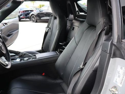 Used 2025 MAZDA MX-5 Miata RF Grand Touring RWD image 10