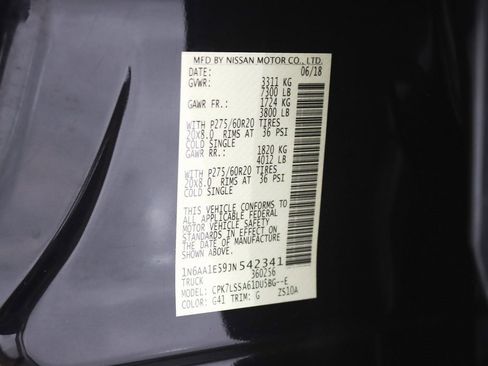 Used 2018 Nissan Titan SV w/ SV Convenience Package image 34