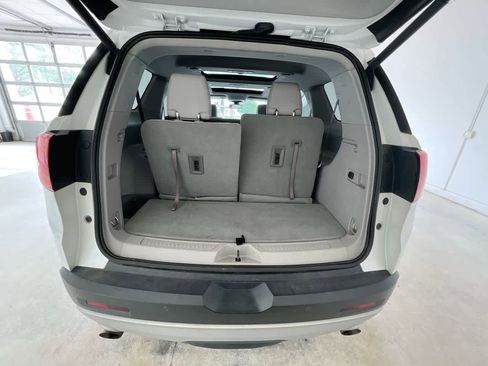 Used 2018 GMC Acadia SLT AWD/4WD image 25