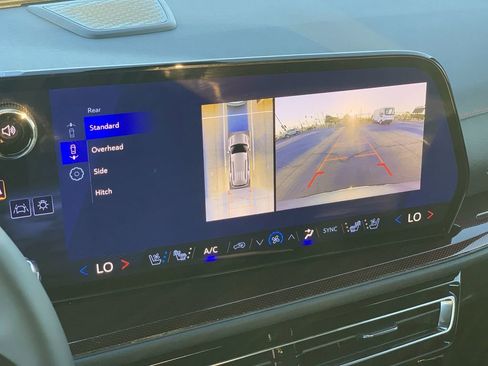 New 2026 Chevrolet Traverse RS image 12