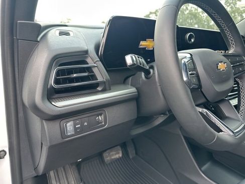 New 2026 Chevrolet Traverse LT w/ LPO, Floor Liner Package image 13