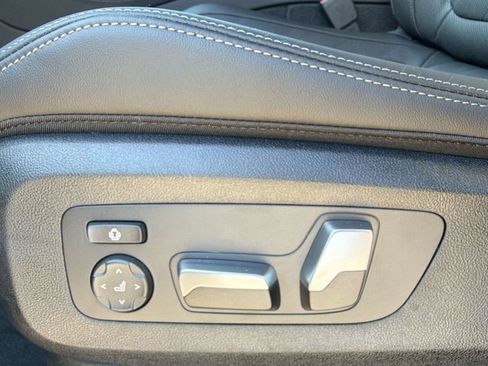 Used 2026 BMW X5 sDrive40i w/ M Sport Package RWD image 14