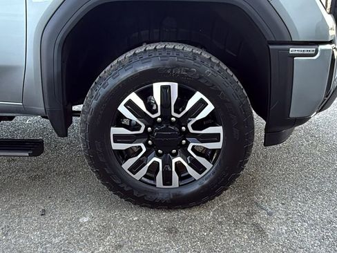 Used 2026 GMC Sierra 2500 Denali Ultimate image 30