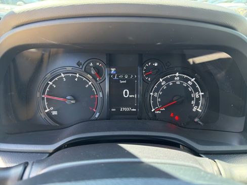 Used 2023 Toyota 4Runner SR5 Premium w/ Moonroof Package AWD/4WD image 14