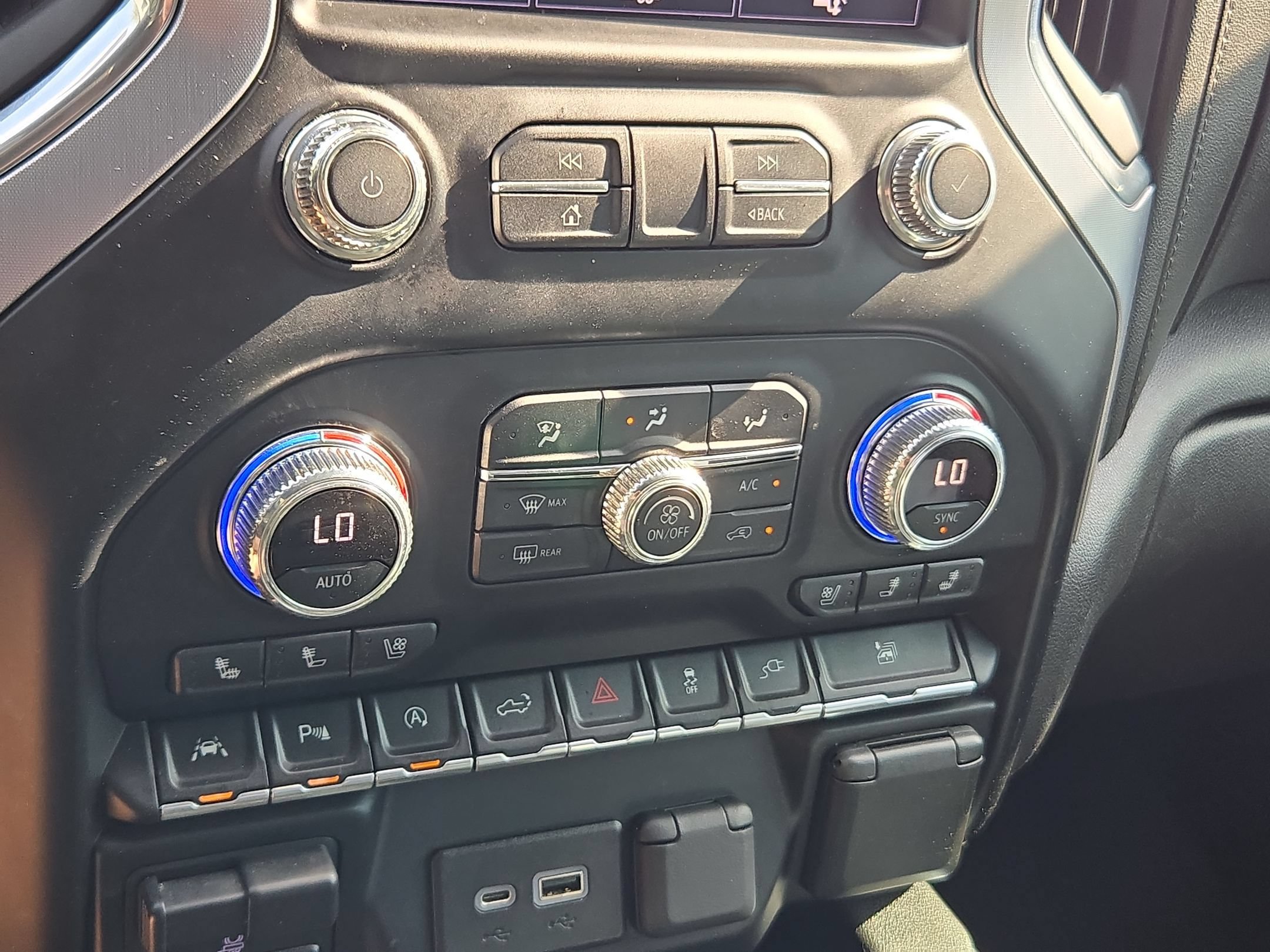 Certified 2022 GMC Sierra 1500 SLT RWD image 17