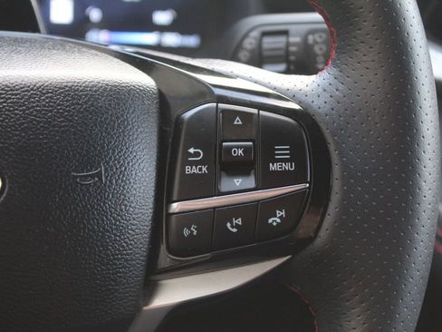 Used 2025 Ford Explorer ST-Line w/ ST-Line Street Pack AWD/4WD image 27