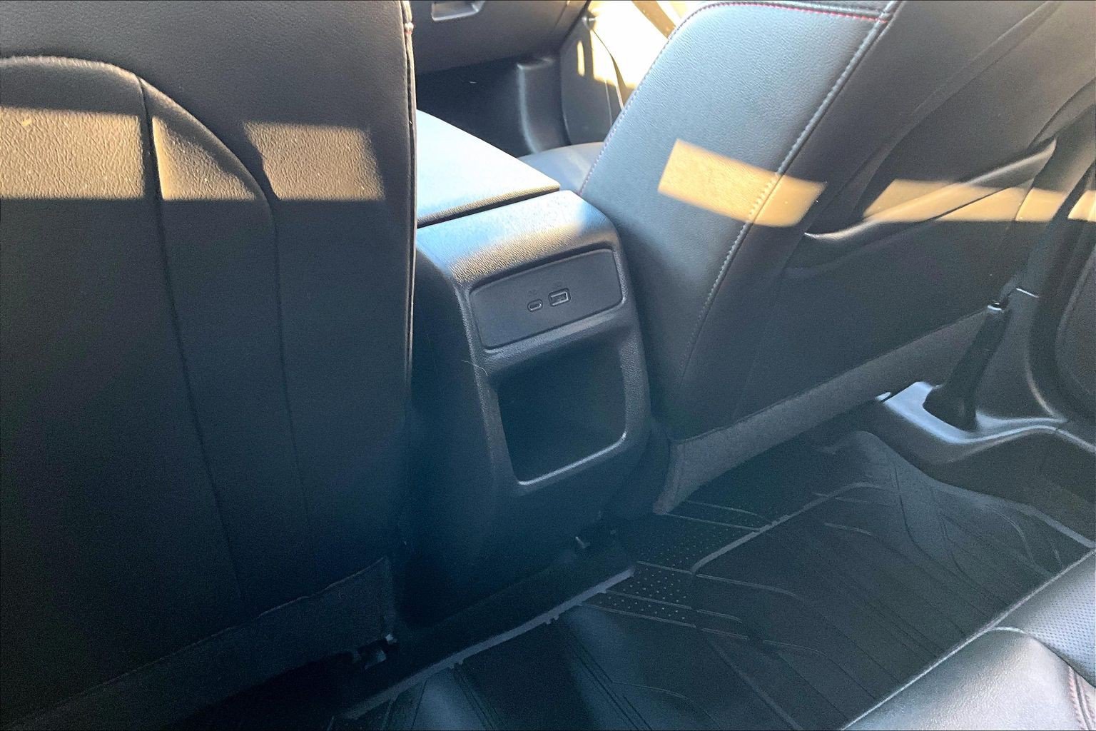 Used 2024 Chevrolet Trax RS w/ Sunroof Package FWD image 10